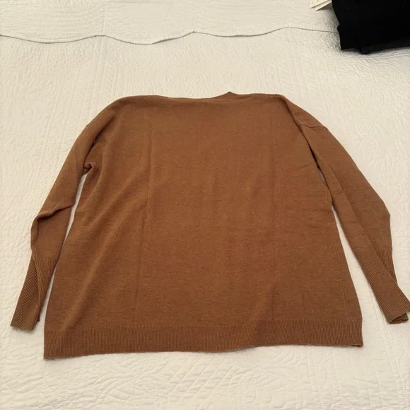 J crew camel khaki boyfriend sweater size medium vneck wool blend - Picture 5 of 5